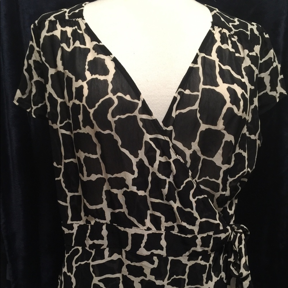 COPY - Giraffe print fitted wrap blouse - shear